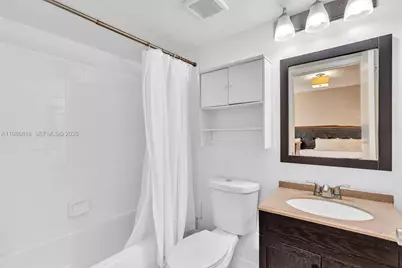 771 N Pine Island Rd #303, Plantation, FL 33324 - Photo 25