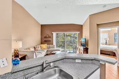 771 N Pine Island Rd #303, Plantation, FL 33324 - Photo 13