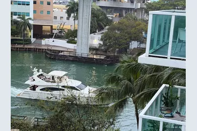 31 SE 5th St #605, Miami, FL 33131 - Photo 15