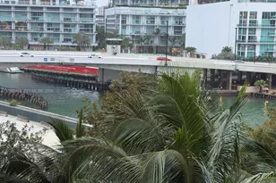 31 SE 5th St, Miami, FL 33131 - Photo 13