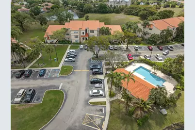 3400 N Pinewalk Dr N #923, Margate, FL 33063 - Photo 5