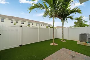 230 SW 170th Ave, Pembroke Pines, FL 33027 - Photo 5