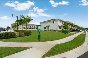 230 SW 170th Ave, Pembroke Pines, FL 33027 - Photo 3