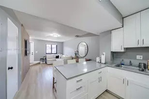 1809 SW 107th Ave, Miami, FL 33165 - Photo 11