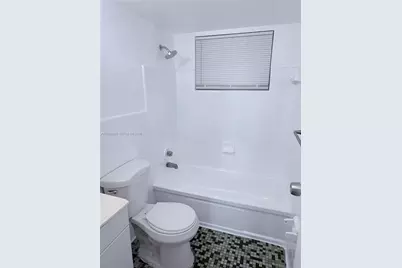 70 NW 77th St #9, Miami, FL 33150 - Photo 13
