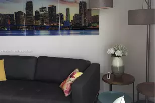 335 S Biscayne Blvd, Miami, FL 33131 - Photo 9