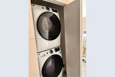 2561 NE 193rd St #1201, Miami, FL 33180 - Photo 13