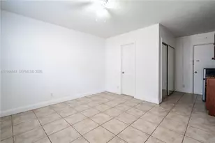 715 NE 6th St, Fort Lauderdale, FL 33304 - Photo 9