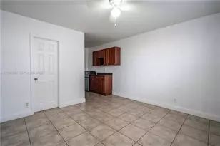 715 NE 6th St, Fort Lauderdale, FL 33304 - Photo 9