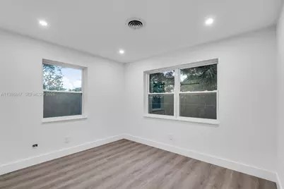 3180 NE 10th Ter, Pompano Beach, FL 33064 - Photo 11