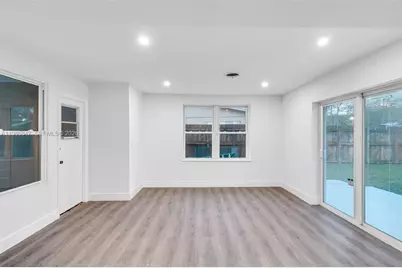 3180 NE 10th Ter, Pompano Beach, FL 33064 - Photo 9