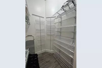 2001 Biscayne Blvd #2310, Miami, FL 33137 - Photo 19