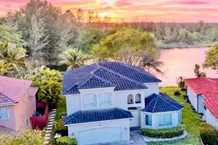 1403 SE 22nd Ln, Homestead, FL 33035 - Photo 1