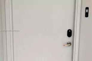 2561 NE 193rd St, Miami, FL 33180 - Photo 15