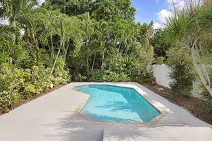 8850 NE 4th Ave, El Portal, FL 33138 - Photo 17