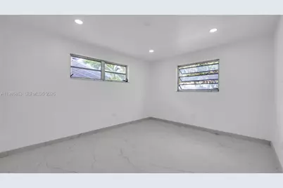 8850 NE 4th Ave, El Portal, FL 33138 - Photo 25