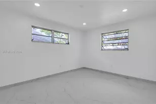 8850 NE 4th Ave, El Portal, FL 33138 - Photo 25