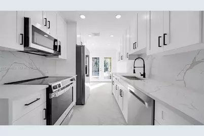 8850 NE 4th Ave, El Portal, FL 33138 - Photo 5
