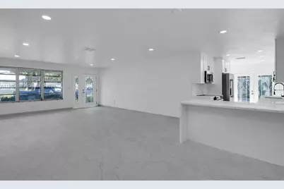 8850 NE 4th Ave, El Portal, FL 33138 - Photo 7