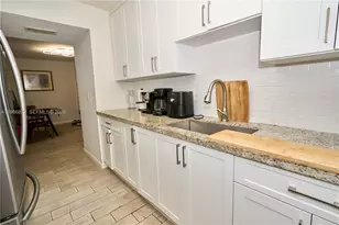 8240 SW 210th St, Cutler Bay, FL 33189 - Photo 17