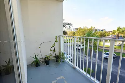 8240 SW 210th St #207, Cutler Bay, FL 33189 - Photo 13