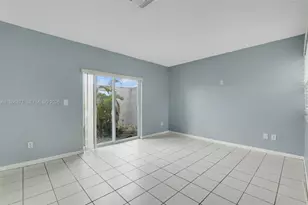 10532 SW 21st Ln, Miami, FL 33165 - Photo 9