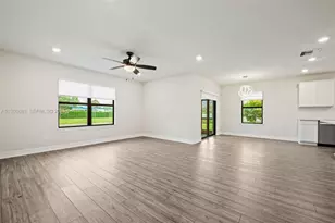 3125 Buttonwood Ct, Lauderdale Lakes, FL 33311 - Photo 7