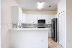 4330 NW 114th Pl, Doral, FL 33178 - Photo 11