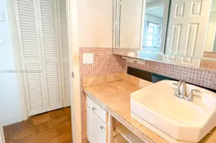 2930 Point E Dr, Aventura, FL 33160 - Photo 19