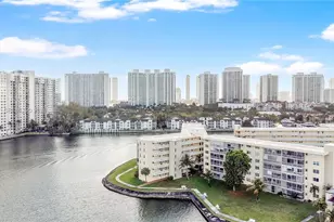 2999 Point E Dr, Aventura, FL 33160 - Photo 27