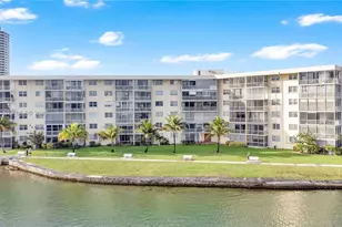 2999 Point E Dr, Aventura, FL 33160 - Photo 25