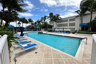 6051 N Ocean Dr, Hollywood, FL 33019 - Photo 31
