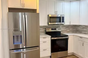 11201 NE 3rd Ave, Miami, FL 33161 - Photo 9