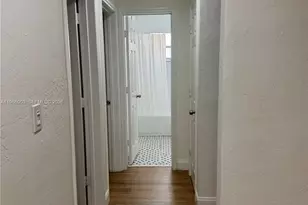 11201 NE 3rd Ave, Miami, FL 33161 - Photo 15