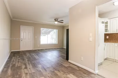 1078 NE 157th St, North Miami Beach, FL 33162 - Photo 5