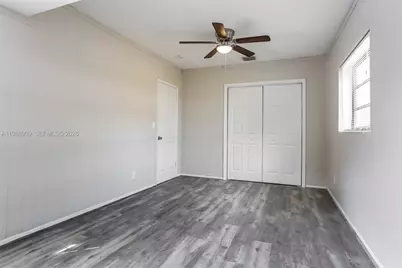 1078 NE 157th St, North Miami Beach, FL 33162 - Photo 9