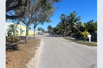 238 NW 9th Ave #2, Homestead, FL 33030 - Photo 7