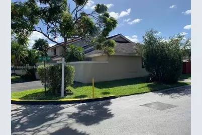 4526 SW 143rd Ct W #0, Miami, FL 33175 - Photo 3