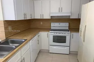 4526 SW 143rd Ct W, Miami, FL 33175 - Photo 9