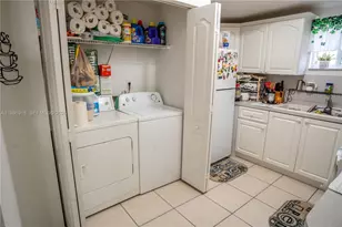 17425 NW 75th Pl, Hialeah, FL 33015 - Photo 13