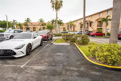 17425 NW 75th Pl #101, Hialeah, FL 33015 - Photo 7