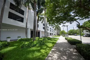 1330 West Ave, Miami Beach, FL 33139 - Photo 3
