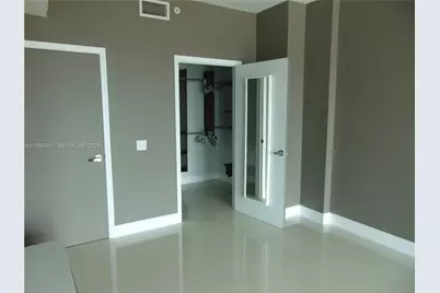 60 SW 13th St #2619, Miami, FL 33130 - Photo 11