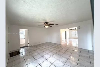 4910 NW 15th Ct, Lauderhill, FL 33313 - Photo 15