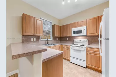 2463 SE 15th Ct, Homestead, FL 33035 - Photo 15