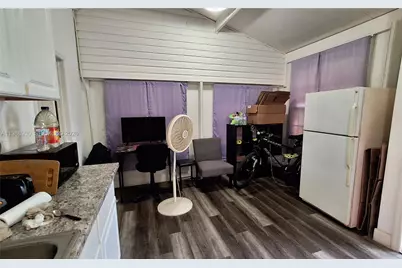 3240 SW 50  Ter, Davie, FL 33314 - Photo 17