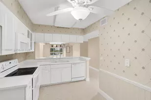 12547 Imperial Isle Dr, Boynton Beach, FL 33437 - Photo 7