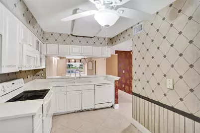12547 Imperial Isle Dr #206, Boynton Beach, FL 33437 - Photo 7