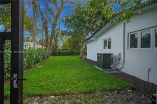 8220 SW 133rd St, Pinecrest, FL 33156 - Photo 29