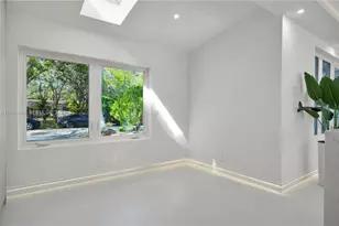 8220 SW 133rd St, Pinecrest, FL 33156 - Photo 13